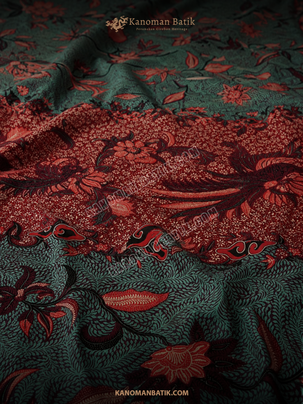 SARUNG TULIS PERANAKAN MOTIF KEMBANG ARANG TANAHAN