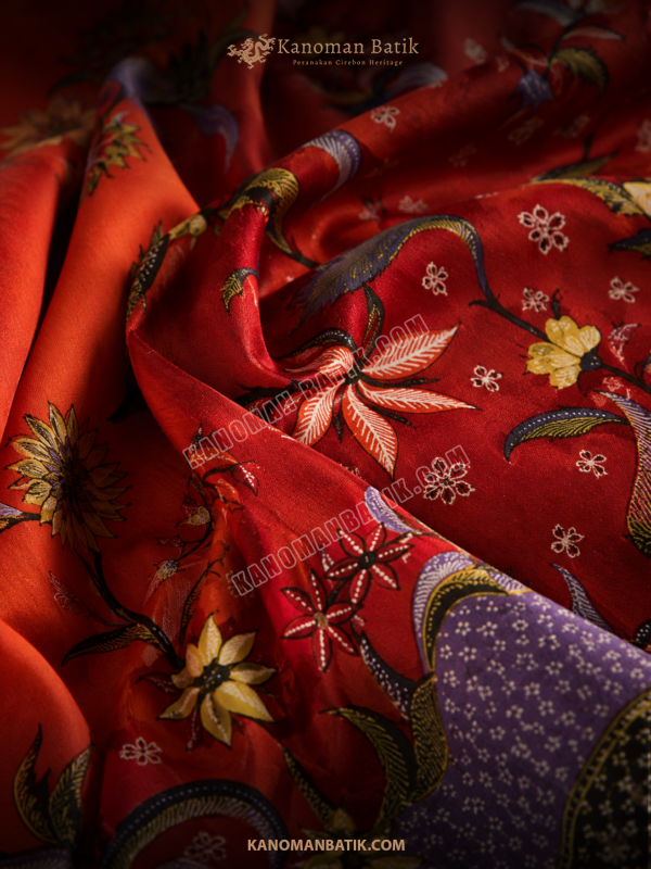 QQQ2 SARUNG TULIS PERANAKAN MOTIF KEMBANG ARANG